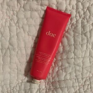 Dae Cactus Fruit 3-in-1 Styling Cream